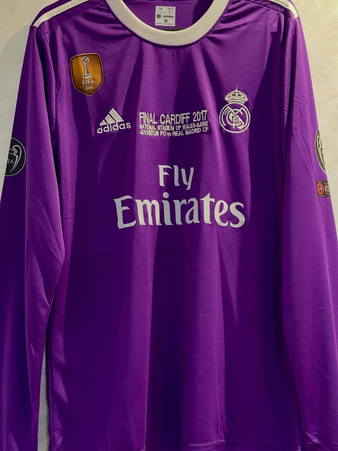 Tenue C.Ronaldo Finale CL 2017 Retro
